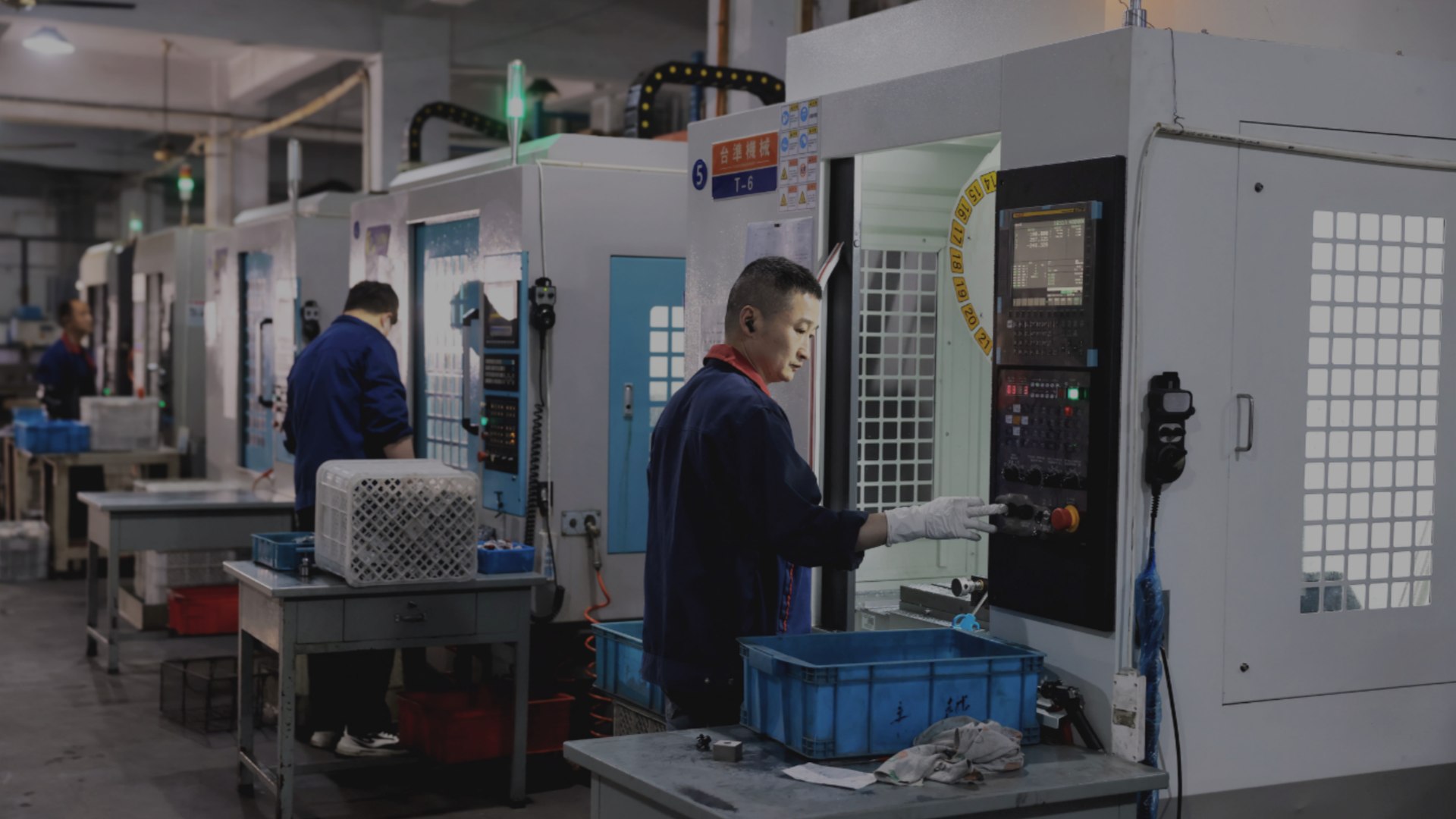 Hardware Manufacturing Experts